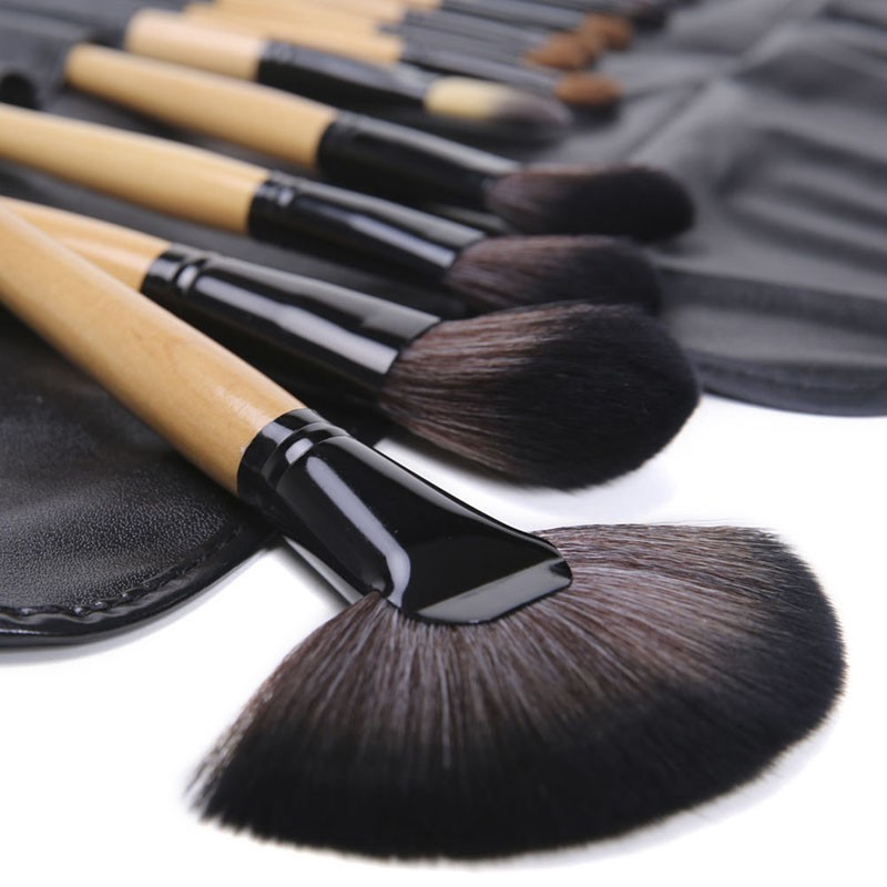 Geschenktüte mit 24-teiligem M – Group Head Brush Bewertung und Preis