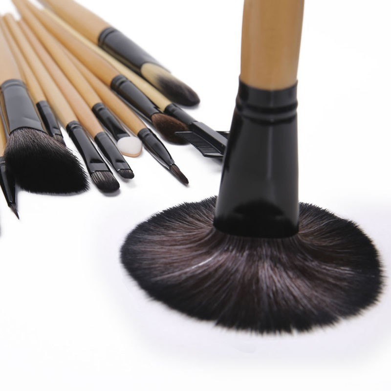 Geschenktüte mit 24-teiligem M – Group Head Brush Bewertung und Preis